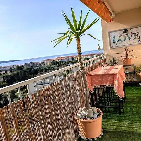 2-room With Terrace And Panoramic Sea View Appartement *